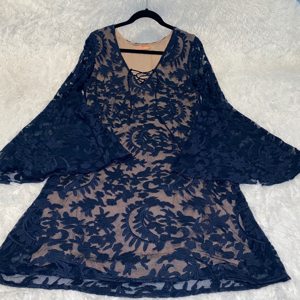 Bronte Lace Overlay Nude Lining Bell Sleves Navy Blue - Picture 4 of 8